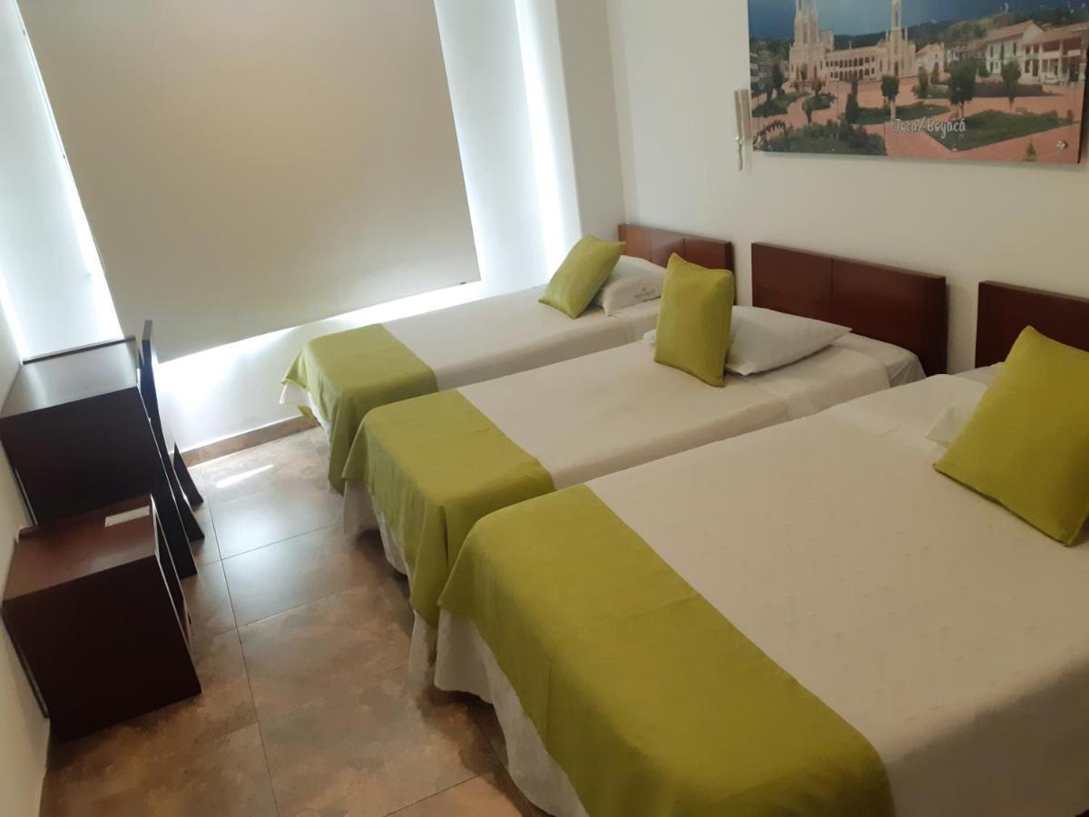Hotel Milan Дуітама Екстер'єр фото